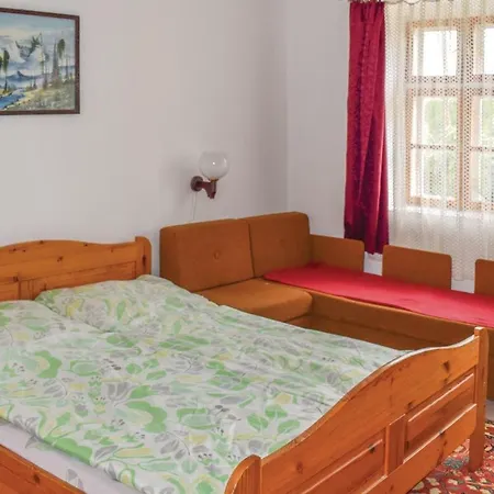 Two Bedroom Holiday In Балатонлелле